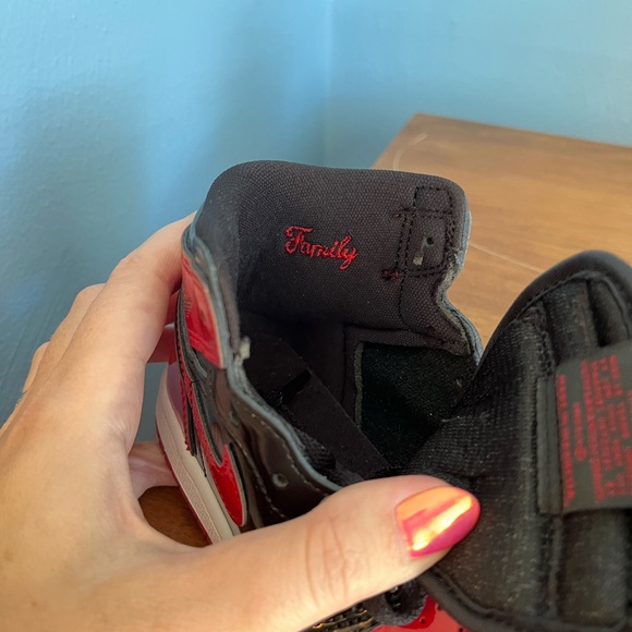 AIR JORDAN 1 RETRO HIGH OG - Picture 8 of 8